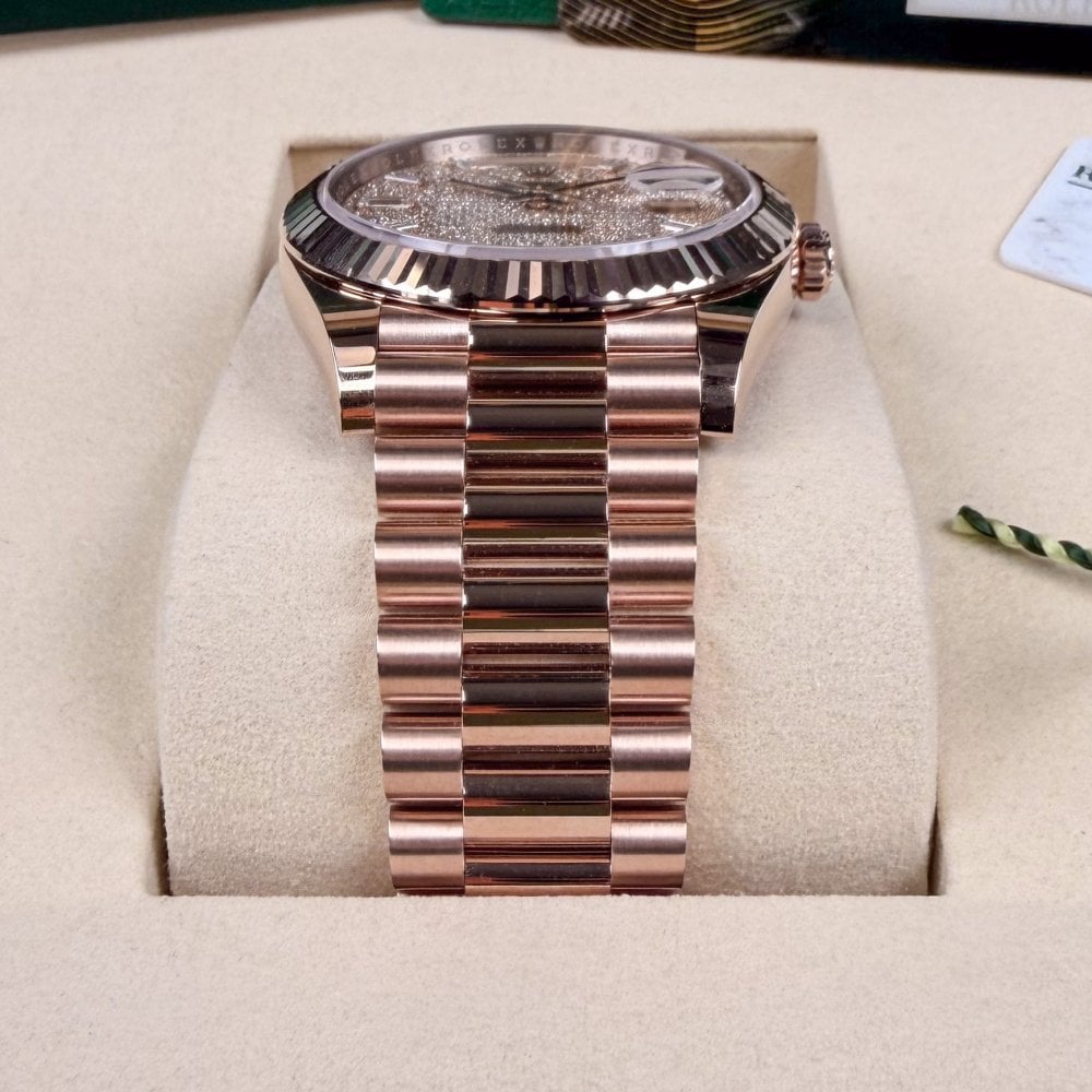Day-Date 40 Everose Gold Diamond Paved - Unworn Box & Papers 2025