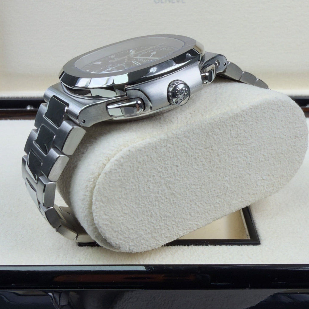 Patek Philippe Nautilus Flyback Chronograph - Box and Papers 2024 (MK)