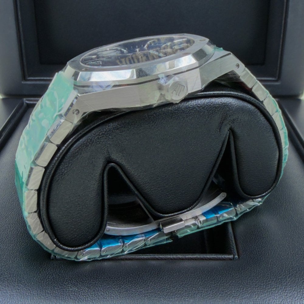 Royal Oak Selfwinding - Unworn and Sealed Box & Papers 2020 (MK)