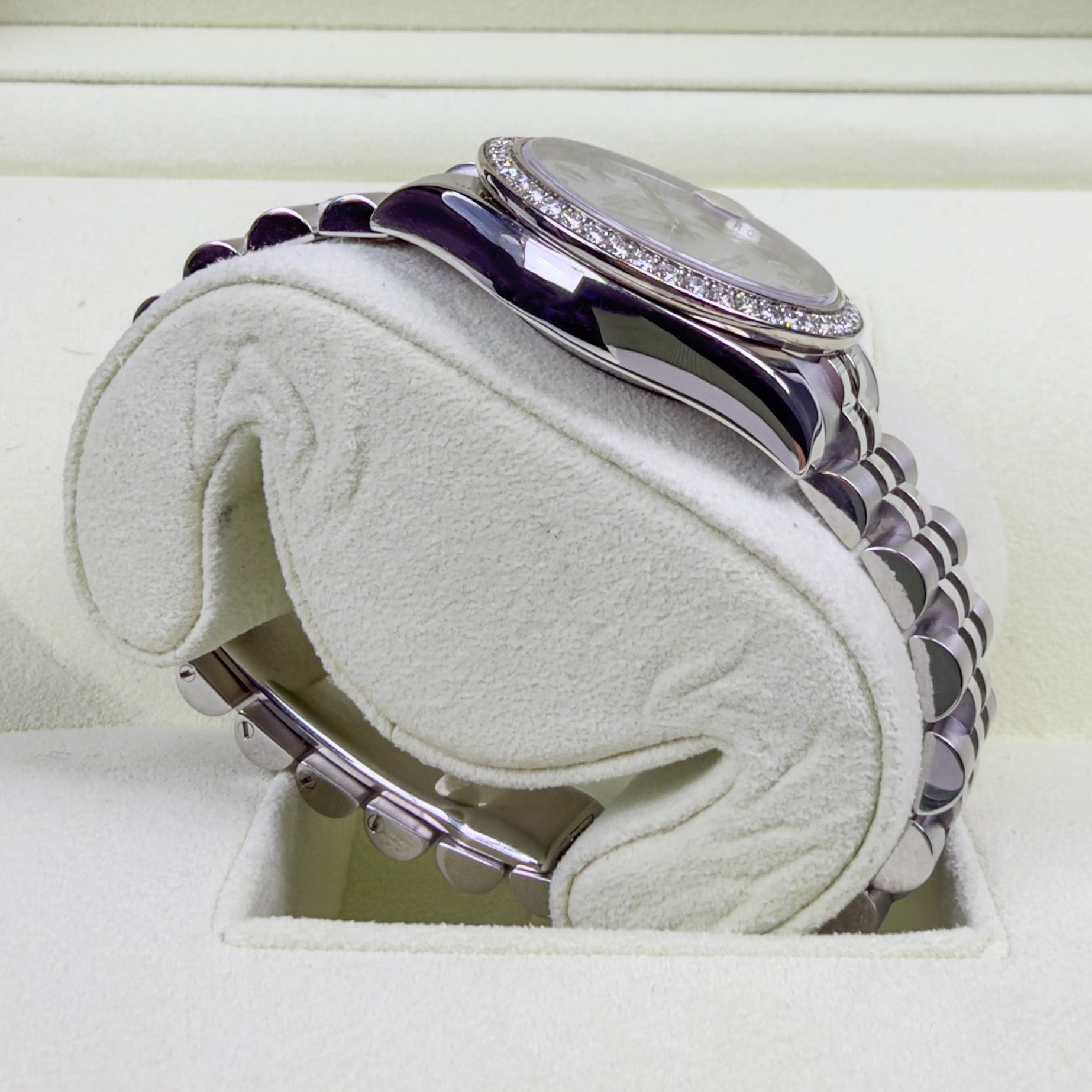 Rolex Datejust Lady 31 Mother Of Pearl Diamond Bezel - Box and Papers
