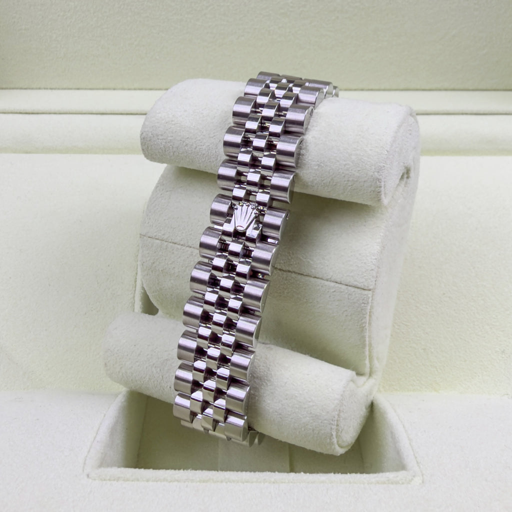 Rolex Datejust Lady 31 Mother Of Pearl Diamond Bezel - Box and Papers