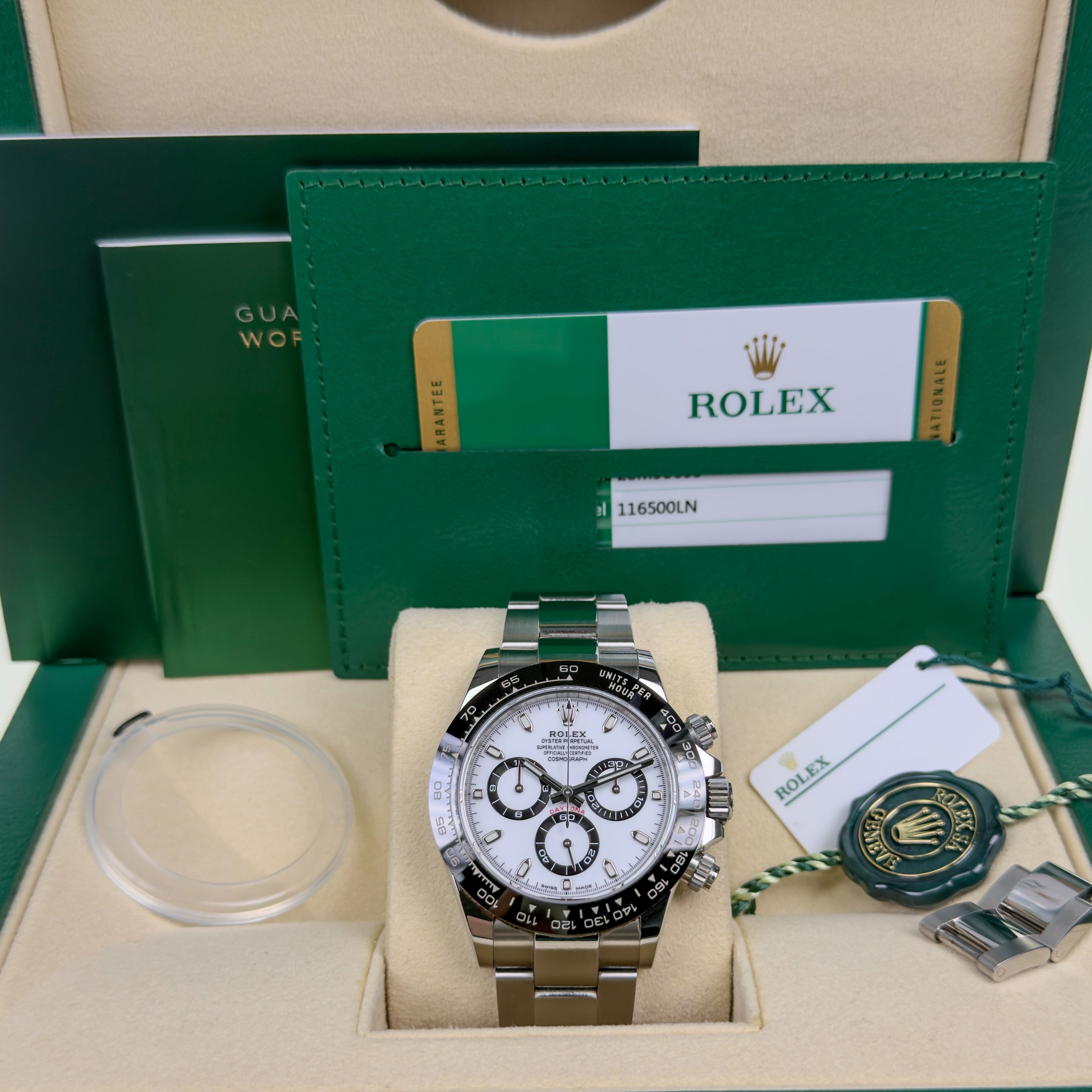 Rolex Cosmograph Daytona 'Panda' - Unpolished with Box & Papers 2019 (MR)